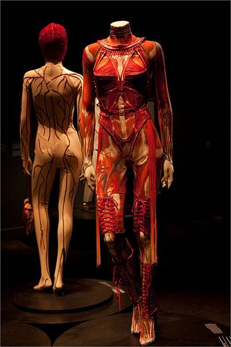 Jean Paul Gaultier Costume de scène de Mylene Farmer, tournee No 5, 2009