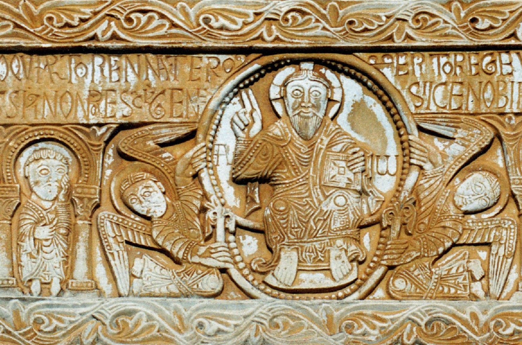 1019-1020 saint Genis les fontaines linteau detail Pierre