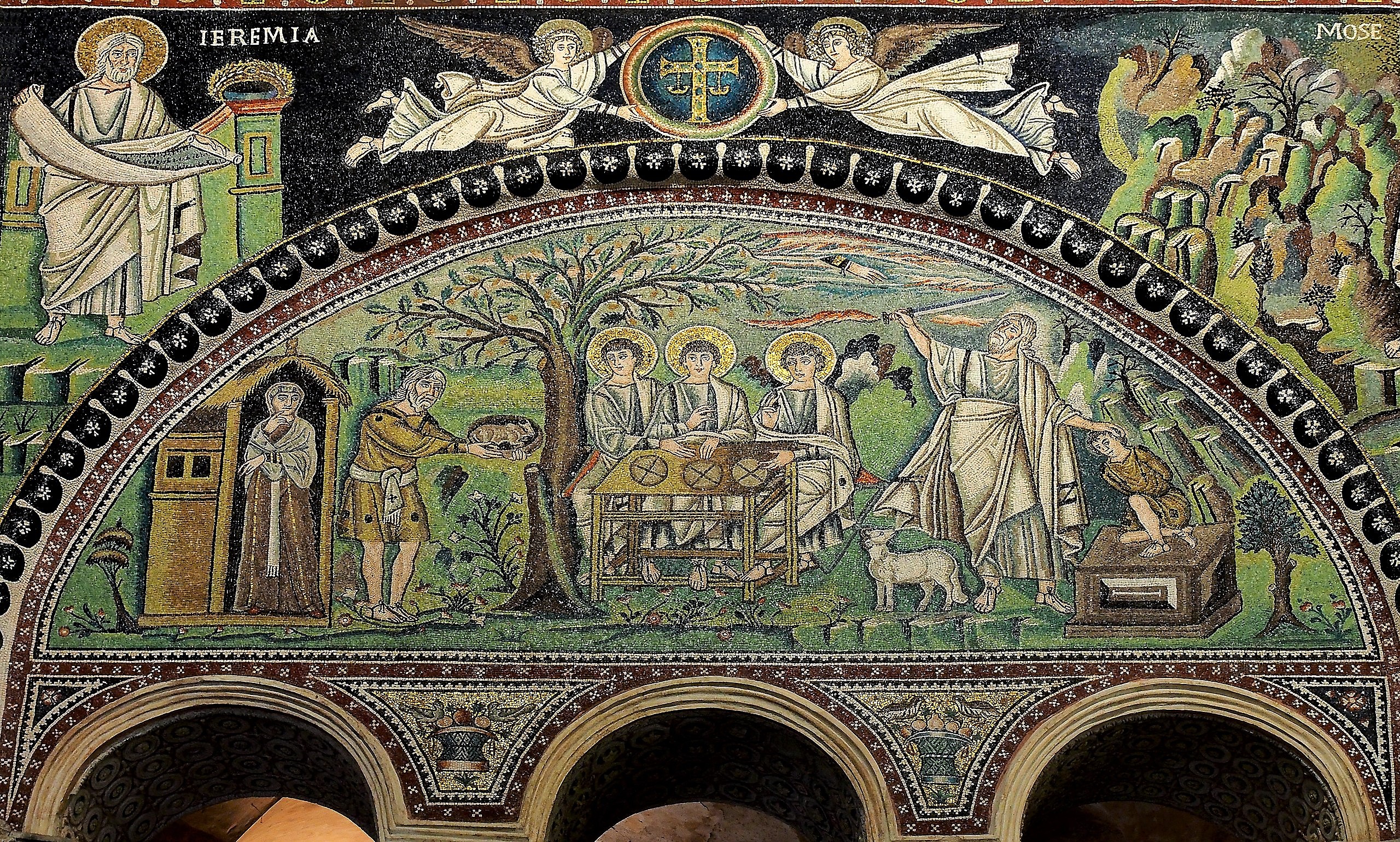 526-47-Sacrifice_of_Isaac_mosaic_-_Basilica_San_Vitale_Ravenna