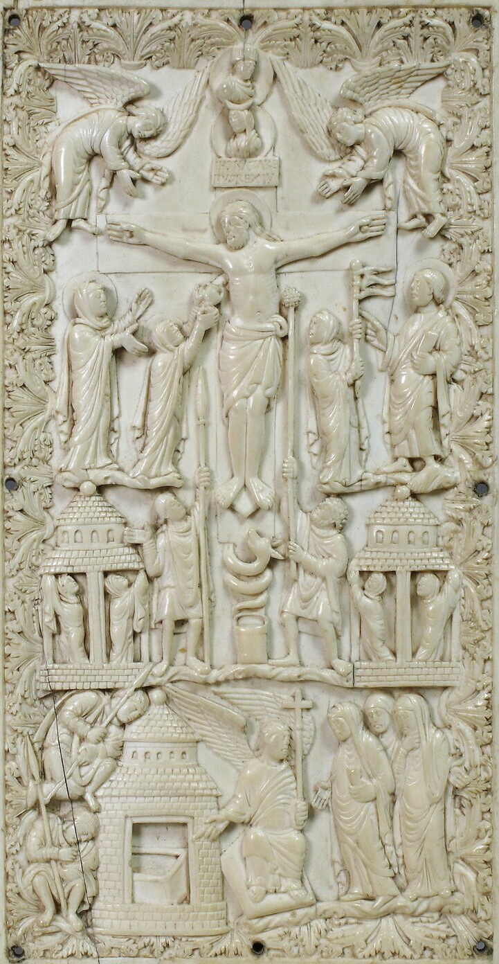 Plaque de reliure : Crucifixion ; Saintes Femmes au tombeau