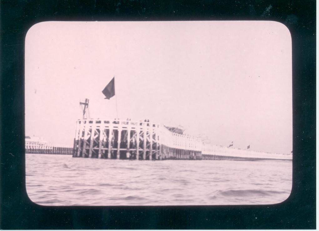 Tete de l'estacade Est vue de la mer (av 1